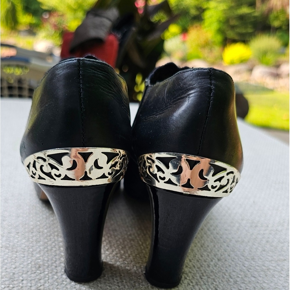 Brighton Black Leather Heeled Shoes with Lace Detail Silver Embellished 7.5 Med - Picture 10 of 11
